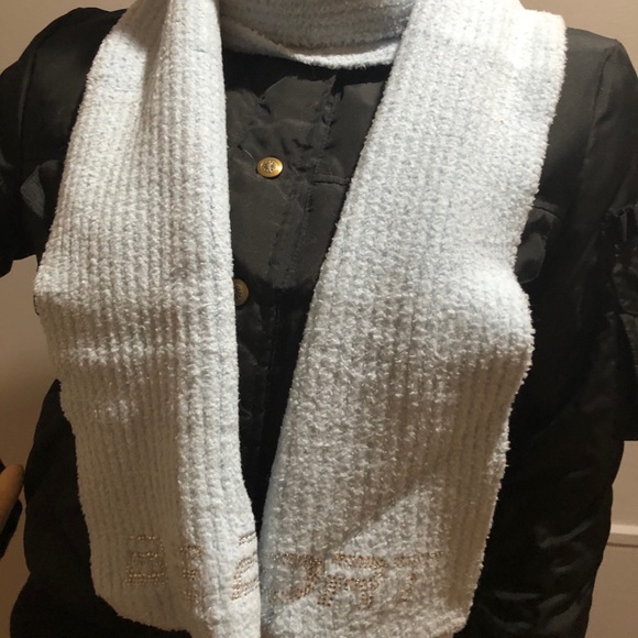 NWT Bebe Sport Rib Baby FurScarf.Color:Chill Blue - Picture 3 of 4